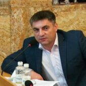 “Свою заробітну платню за рік 2021 , як голова бюджетної комісії Закарпатської облради, передам у фонд важкохворого Павлика Мотички” – Іван Чубирко