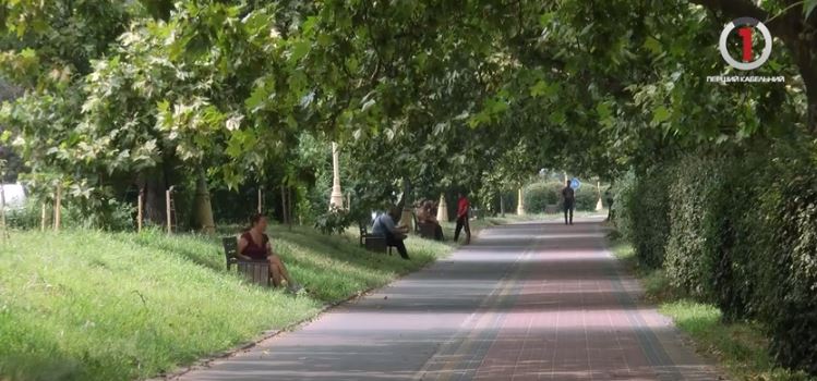 Небезпечна температура – як закарпатці реагують на аномальну спеку (ФОТО, ВІДЕО)