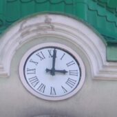 Міні Біг-Бен: у Хусті з’явилася ще одна місцева родзинка (ФОТО, ВІДЕО)