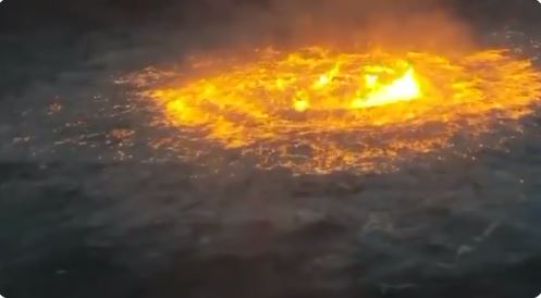 У Мексиканській затоці загорівся океан