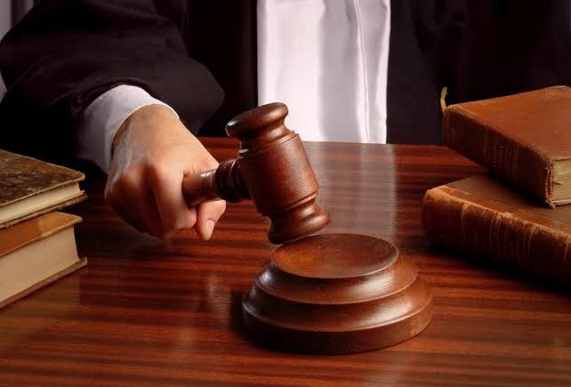 Мешканцю Тячева, який вбив товариша, вдаривши табуреткою по голові, «світить» 9 років