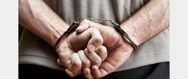 Житель Мукачева обікрав пункт обміну валют у місті Берегова на понад пів мільйона гривень