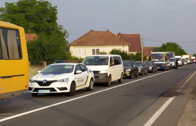 Ремонт траси Київ-Чоп в Ракошині: як об’їхати затори