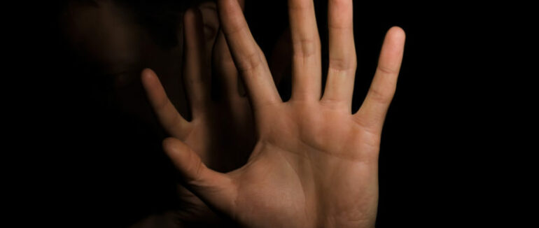 Закарпатцям зобов’язано відпрацювати 150 годин громадських робіт за домашнє насильство.