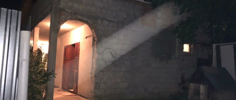 Нічне повернення грабіжника: в Ужгороді чоловік серед ночі вдерся до квартири з наміром пограбувати