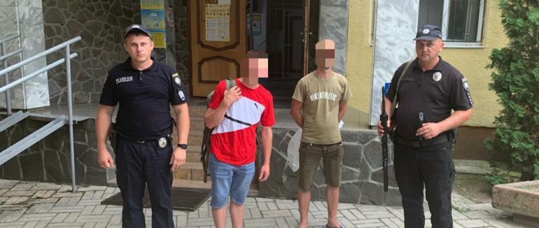 Що відомо про чоловіків, які розгулювали зі зброєю в Іршаві – ОФІЦІЙНО