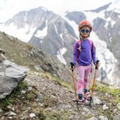 5-річна дівчинка з Рівного підкорила гору Лайлу, заввишки 4000 м