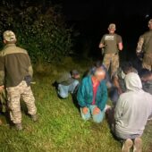Спецоперація на Закарпатті: прикордонники затримали шістьох нелегальних мігрантів з Туреччини
