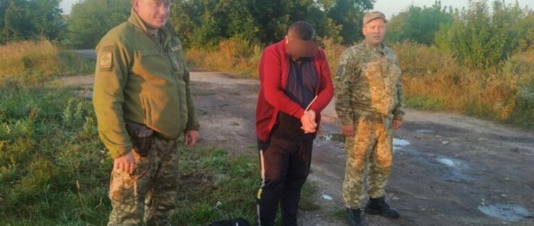 Громадянин Туреччини намагався незаконно потрапити у ЄС