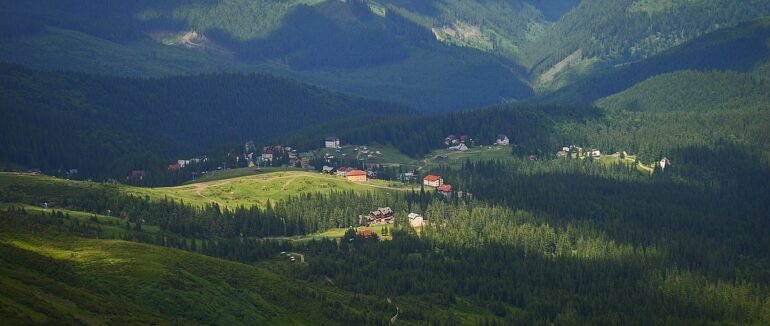 В полонини Драгобрат травмувався турист із Маріуполя