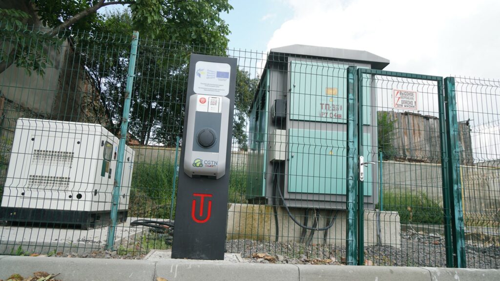 зарядний пристрій, електроавтомобілі, Мукачево, реалізація, проект, виконавчий комітет