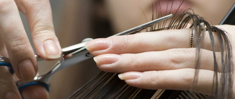 Місячний календар стрижок на вересень 2021: найкращі дні для зміни стрижки