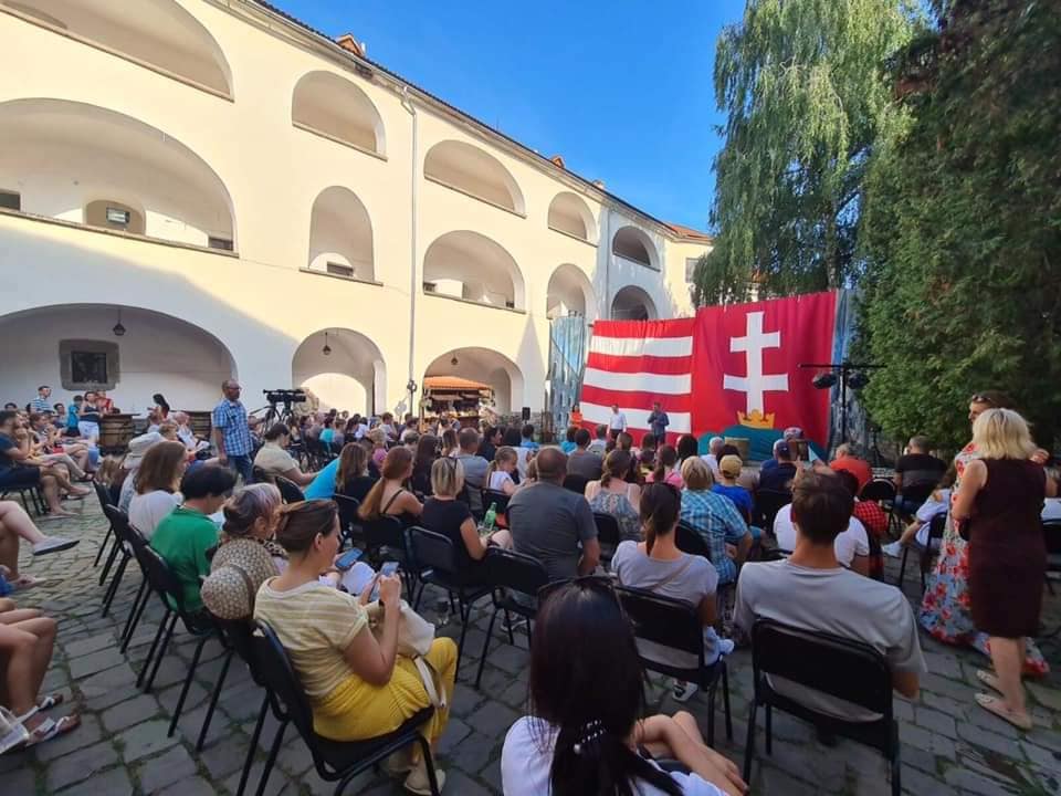 Події часів князя Федора Корятовича: у Мукачівському замку представили видовищну сценічну версію