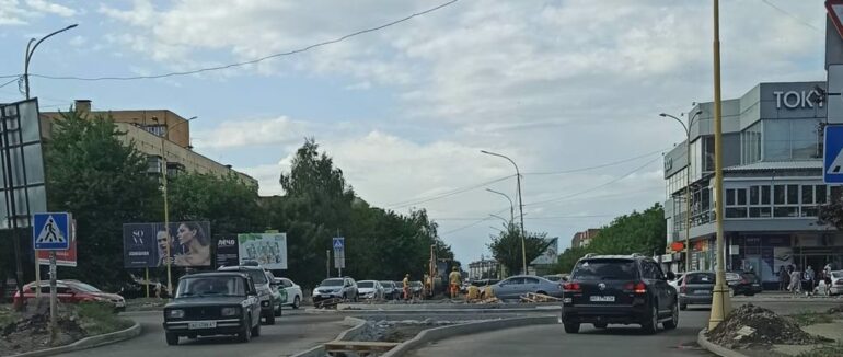 В Ужгороді одну із вулиць міста перекрили