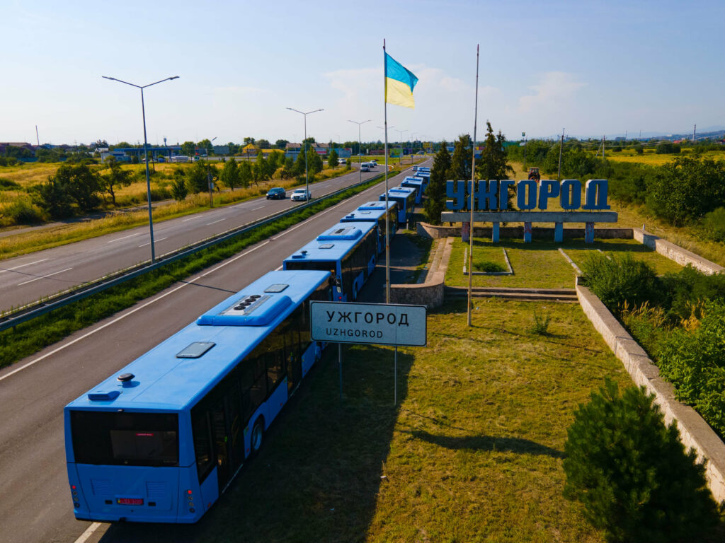 Богдан Андріїв, Ужгород, нові автобуси, Електрони, 7 машин, поставка, новини, міська рада