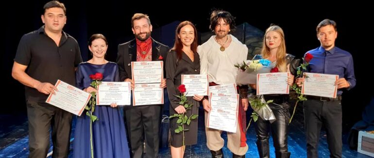 Закарпатський обласний театр драми та комедії отримав дипломи з міжнародного онлайн-фесту