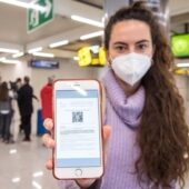 Можна вільно подорожувати: Євросоюз визнав українські COVID-сертифікати