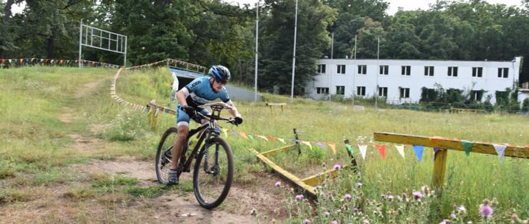 Всеукраїнські змагання на велосипедах: орієнтувальники із Закарпаття вибороли призові місця