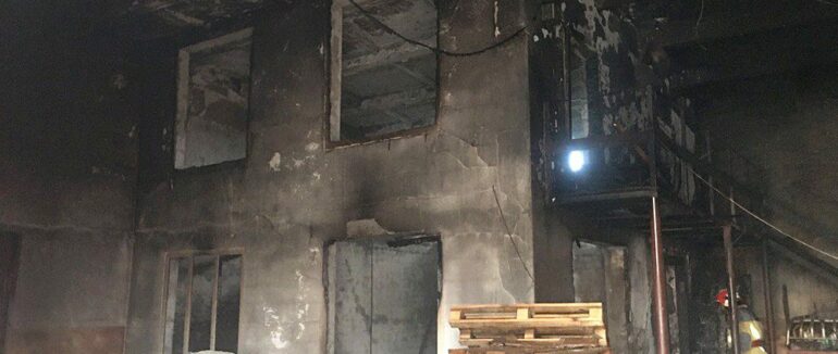 Пожежа в Ужгороді: рятувальники ліквідували пожежу у складському приміщенні