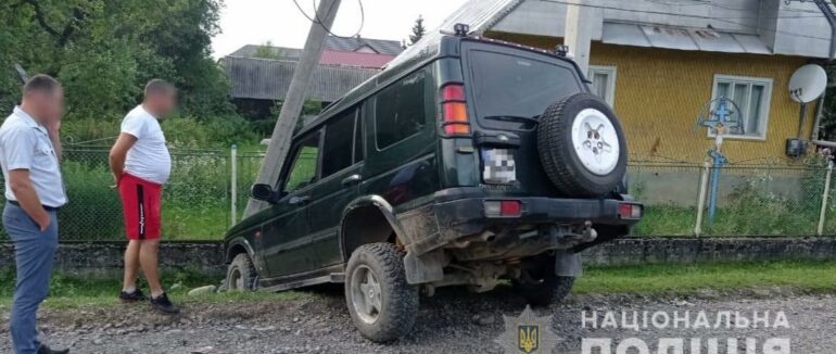 На Хустщині неповнолітній водій скоїв наїзд на жінку