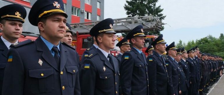 На Закарпатті рятувальники переходять на посилений режим несення служби