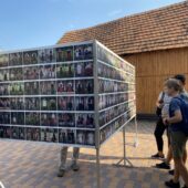 Народні костюми світу: на Закарпатті представили цікаву фотовиставку