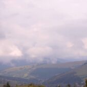 Краса Карпат: Верецький перевал поблизу закарпатського села Завадка