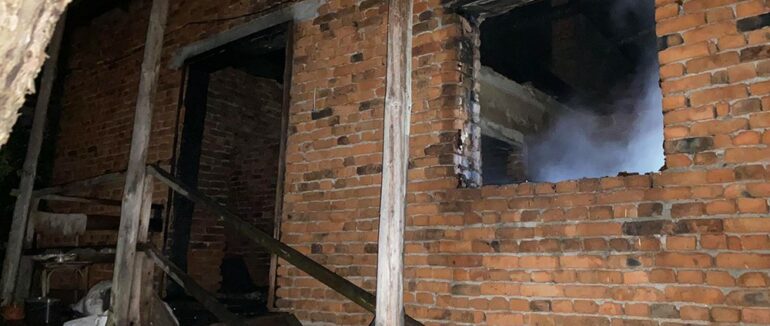 На Хустщині під час пожежі у власній оселі загинув чоловік