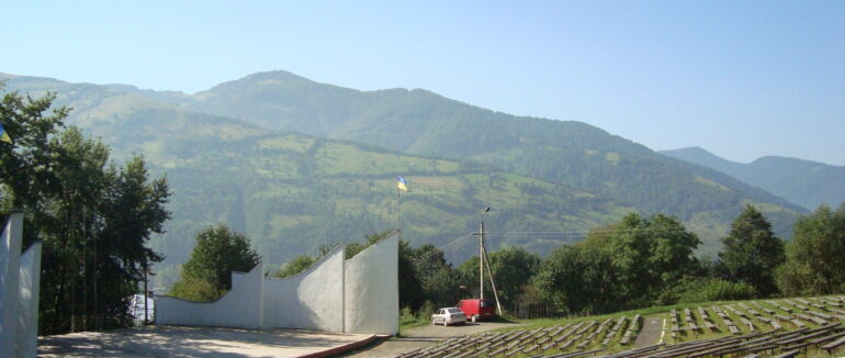 Роботи виконані на 70%: у Рахові завершують реконструкцію амфітеатру «Буркут»