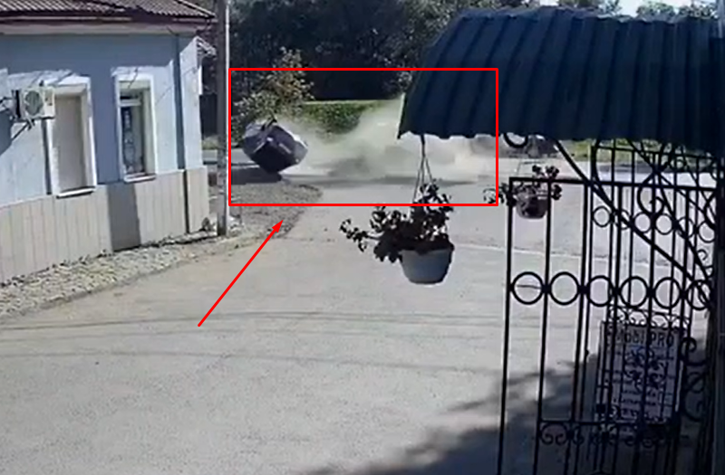 Невчасно вирішив обганяти: відео жорсткої аварії на Рахівщині