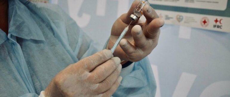 На Закарпатті вакциновано понад 50% працівників закладів загальної середньої освіти