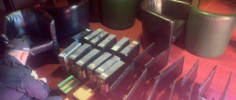 На Закарпатті поліція взялася за нелегальні ігрові зали