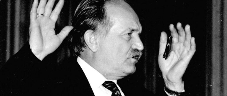 Удари кастетом і метал у кістках: спливли страшні подробиці смерті Чорновола