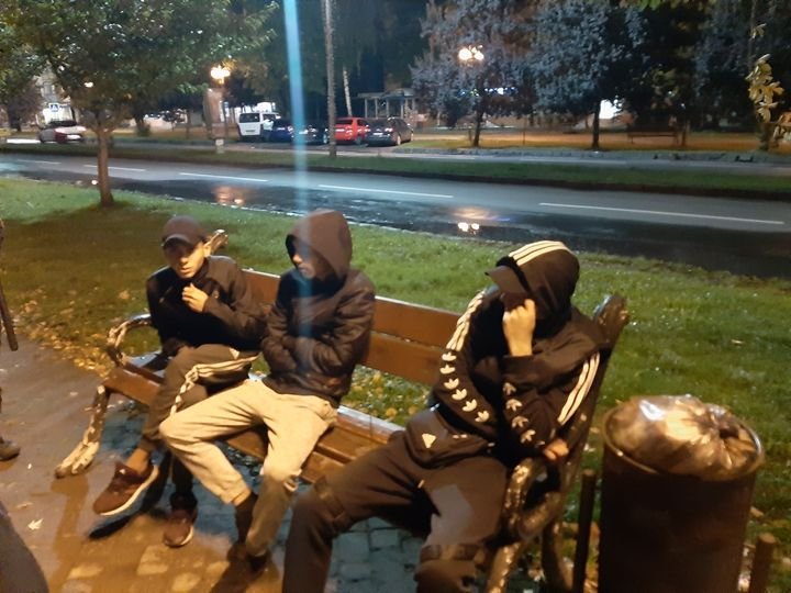 В Ужгороді затримали компанію ромів: у молодиків виявили наркотики та відмички