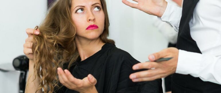 Понад 270 тисяч доларів за погану стрижку: в Індії невдоволена клієнтка відсудила у перукарні компенсацію