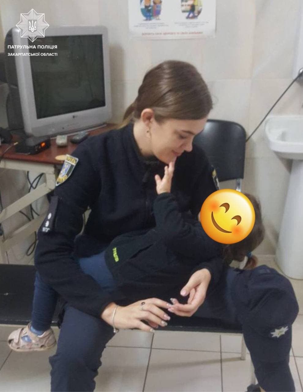 В Мукачеві по вулиці гуляла двох річна дитина без дорослих