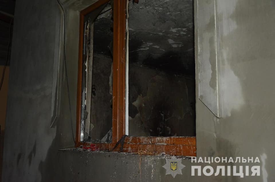 На Тячівщині чоловік підпалив будинок своєї колишньої дружини