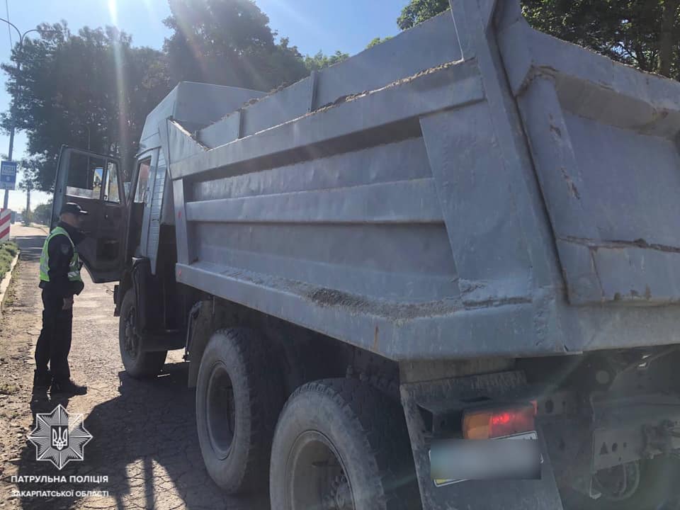 На Закарпатті за тиждень виявили 17 порушень перевезення небезпечних вантажів