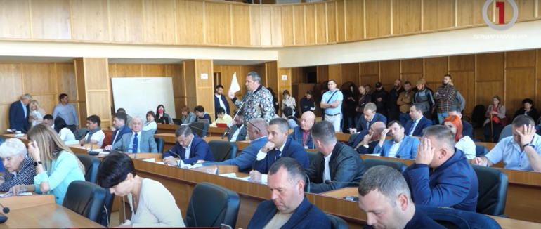 Питання харчування у школах та бюджетні рішення: в Ужгороді відбулась чергова сесія (ФОТО; ВІДЕО)