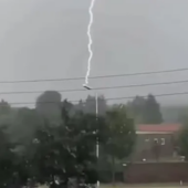 Шторм у Китаї: блискавка 12 разів ударила в одне й те саме місце