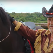 Українське ранчо: на Мукачівщині розповіли про користь спілкування з кіньми (ВІДЕО)