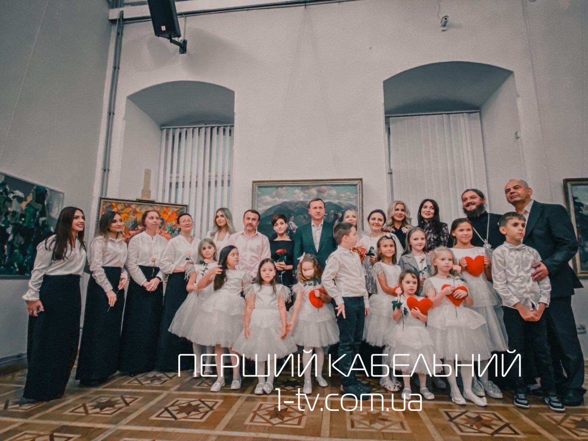 Зібрати кошти для маленької Кіри: в Ужгороді відбувся благодійний концерт