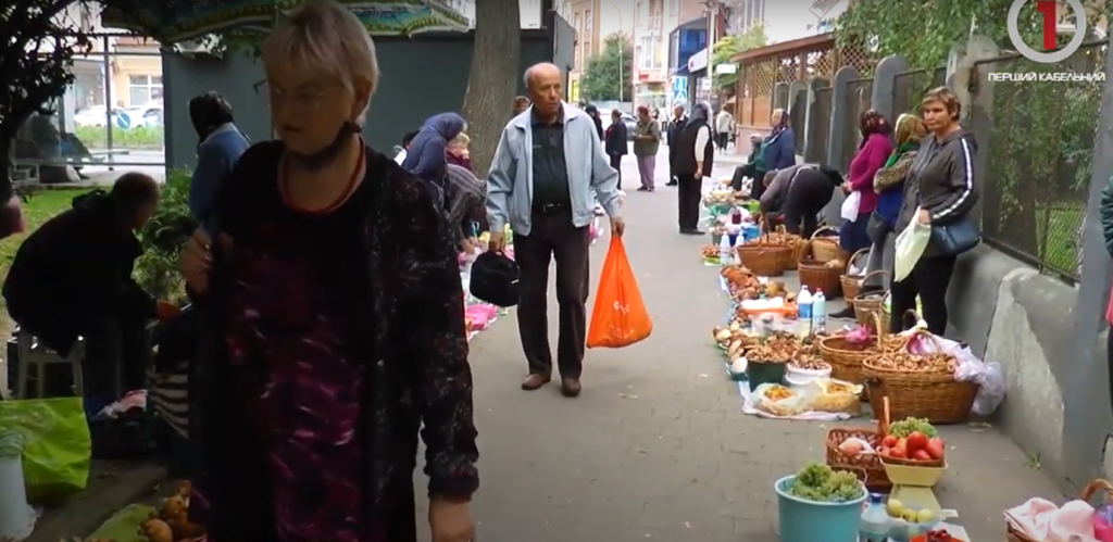 Ужгород, закарпатці, Закарпаття, грибний сезон, розпал