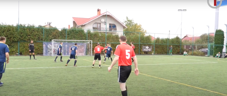 З ряси у форму: на Ужгородщині священики провели міні-турнір з футболу (ФОТО; ВІДЕО)