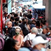 У Pfizer спрогнозували терміни закінчення пандемії