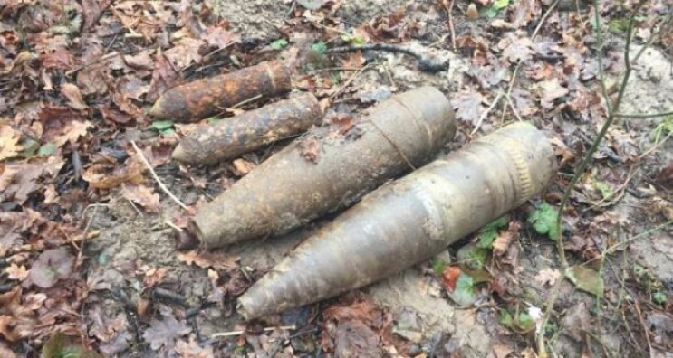 В селі на Міжгірщині виявили чимало небезпечних предметів