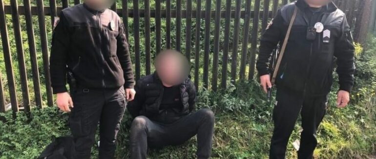 На Рахівщині невідомий чоловік викрав у місцевого жителя понад 6000 гривень