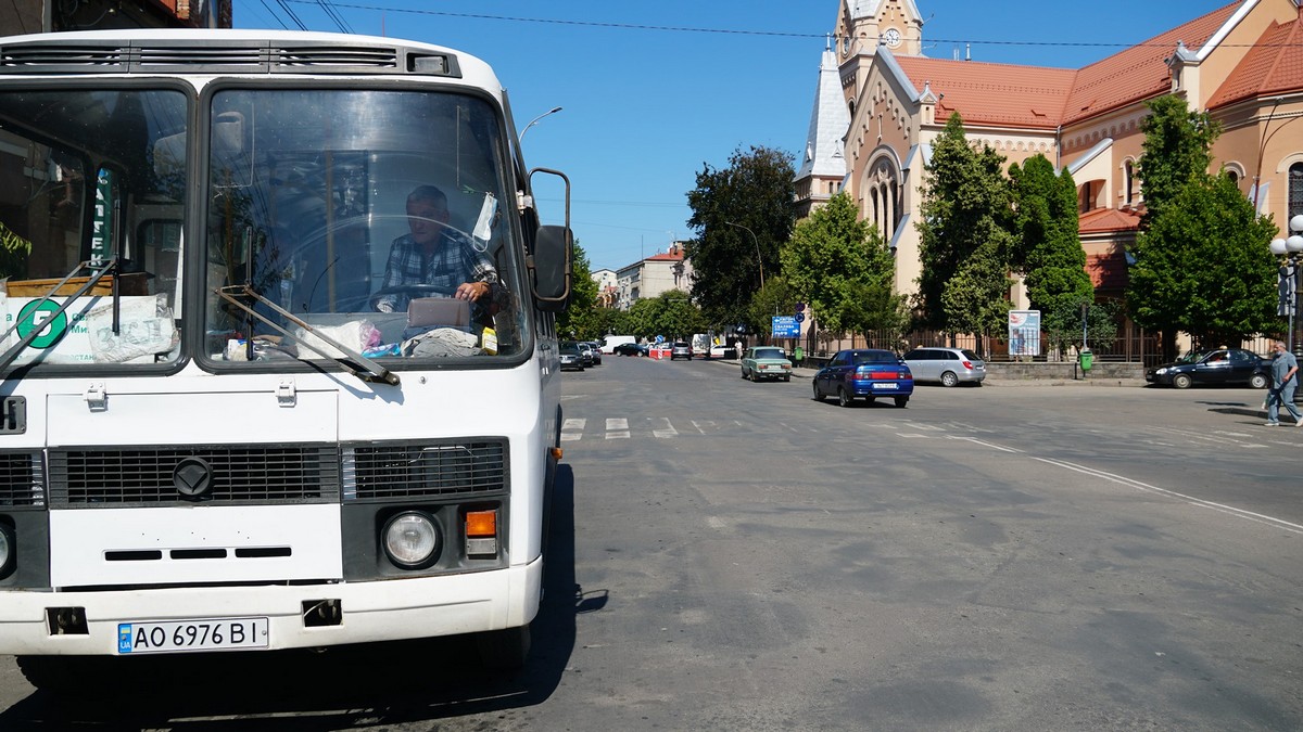 Змінення тарифів на Мукачівщині: якими будуть ціни на проїзд в приміських автобусах