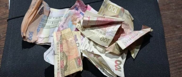 На Рахівщині в жінки з гаманця викрали чи малу суму грошей