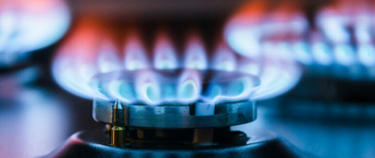 Тарифи на газ: українців переводять без їхнього відома на інших постачальників